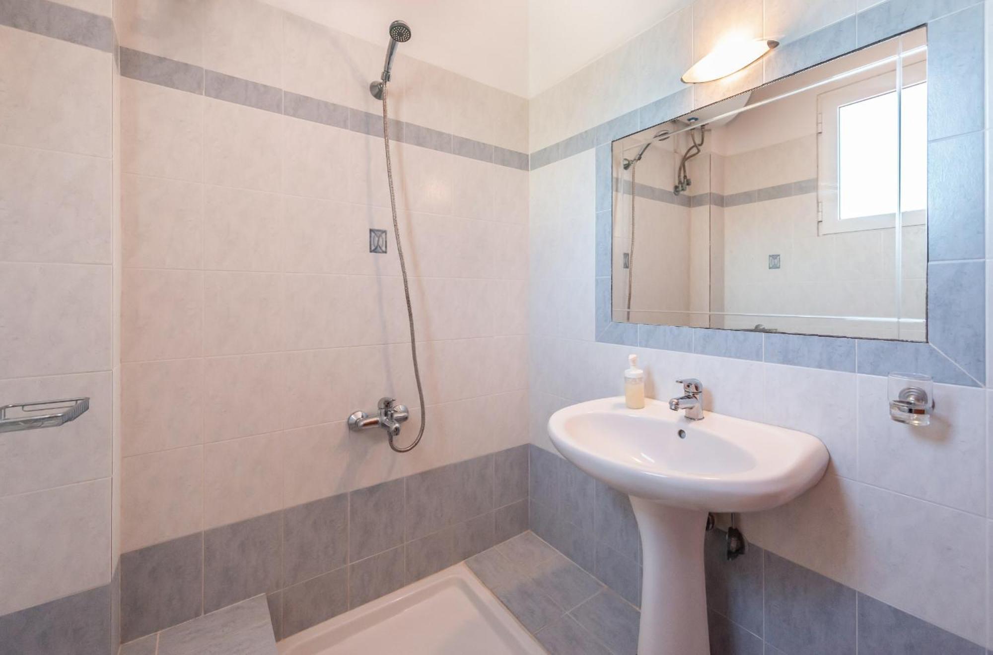 Avesta Apartments - 200M From The Beach Vasilikos  Bilik gambar